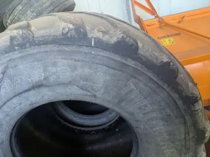 Trelleborg Reifen 750/60 R 30.5, Güllefassreifen