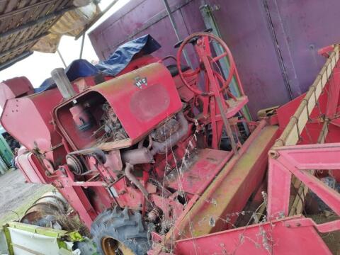 Massey Ferguson 30 Mähdrescher MF 30