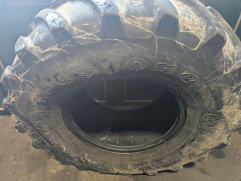 Verkaufe Reifen 540/65R24 Firestone Performer