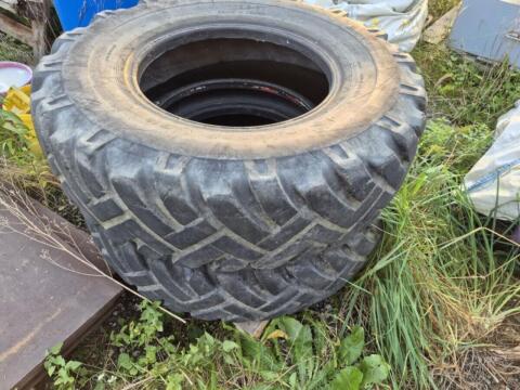 Reifen 12.5-20 335/80R20