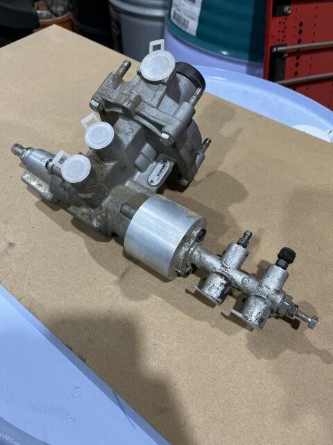 Wabco Bremskraftregler 4757146000