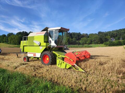 Claas Dominator 68S
