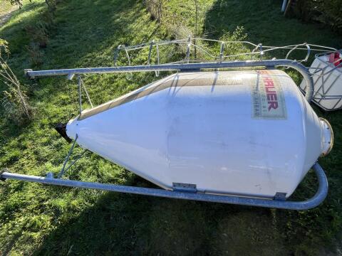 Polyestersilo 12 m³ defekt MC 12