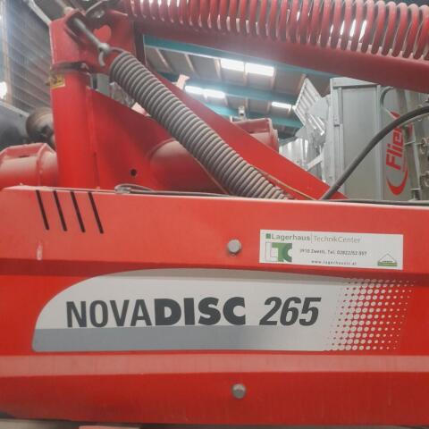 Mähwerk Pöttinger Novadisc 265
