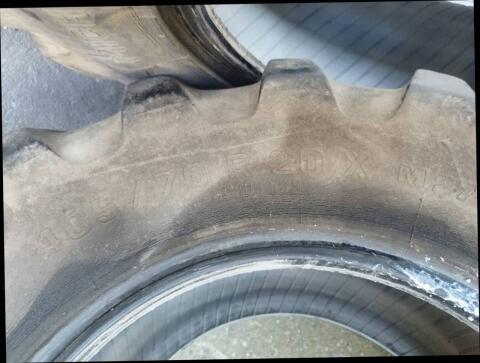 Reifen 405/70R20