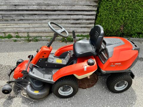 Husqvarna Rider R 214 TC, leicht gebraucht