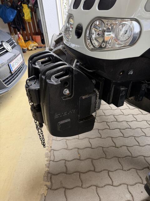 Steyr 4075 Kompakt S Original Frontgewicht 300 kg