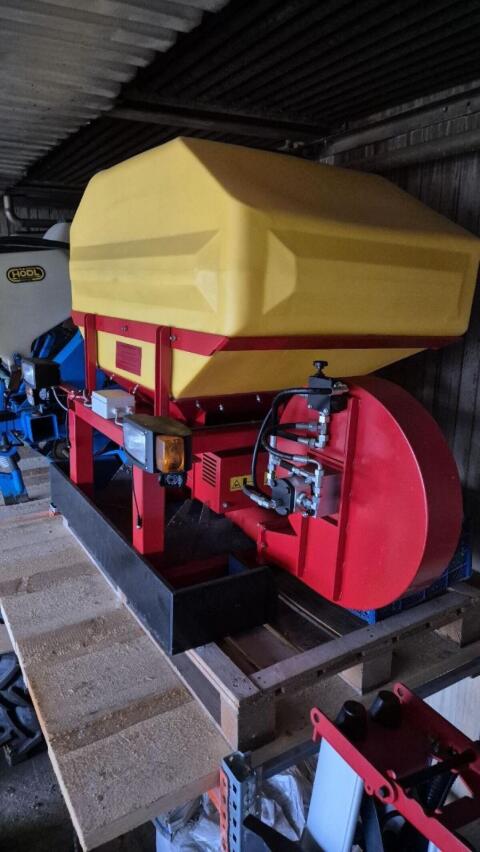 Technik-Plus Fronttank