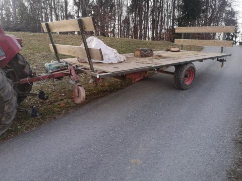 Ballenanhänger