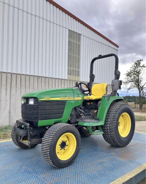 Magyaroszag Csepreg Petofi Sandor 8, John Deere 4410