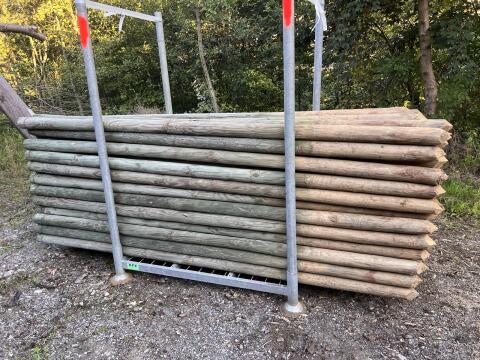 Holzsäulen 3 m 8–10 cm Zaunsäulen Hagelnetzsäulen