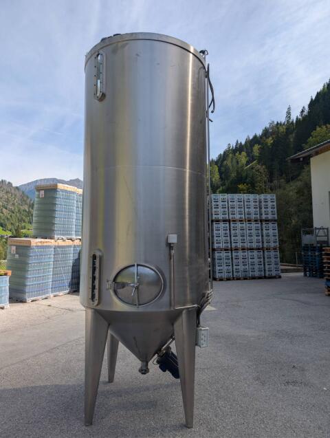 6.000 l Edelstahltank mit 2 Rührwerken