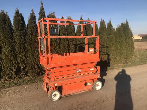 Arbeitsbühne Skyjack, Bj. 2014, Hubhöhe 5,8 m, Batterien defekt