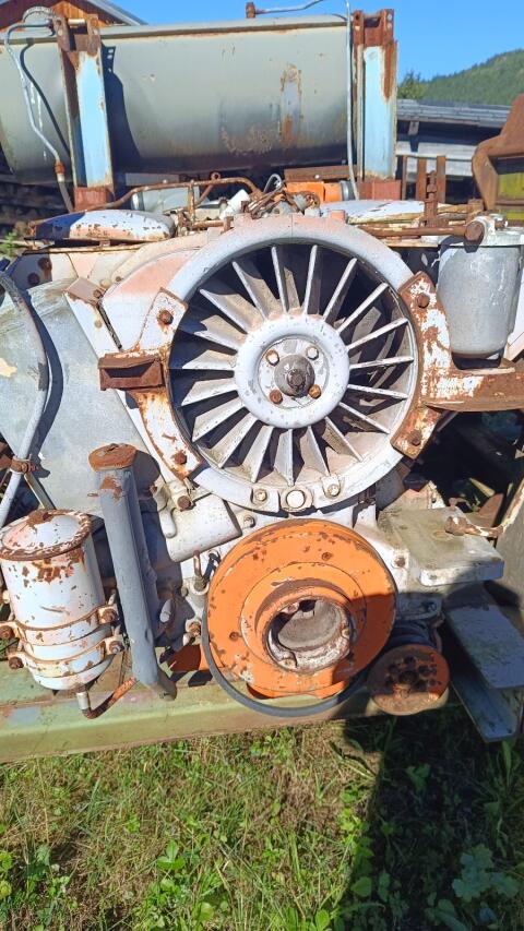 Deutz A8L 714, 125 PS V8-Dieselmotor