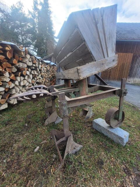 Kartoffellegmaschine