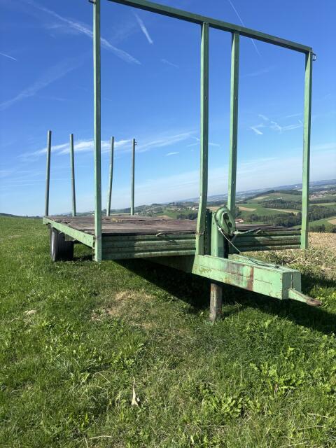 Ballenwagen zu verkaufen.