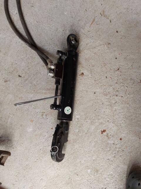 Hydr. Oberlenker Kat. II 560