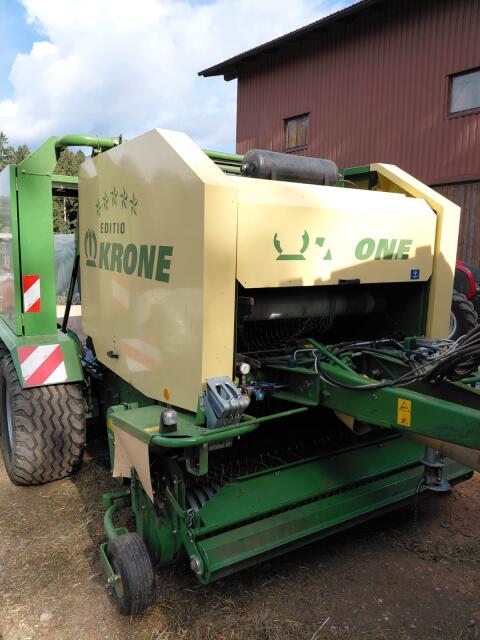 Krone Vario Pack 1500 Ballenpresse