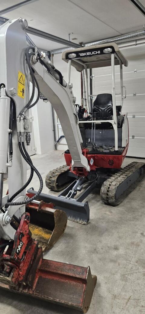 TB 216 Takeuchi