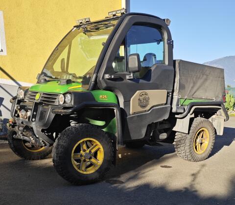 John Deere Gator XUV 825i