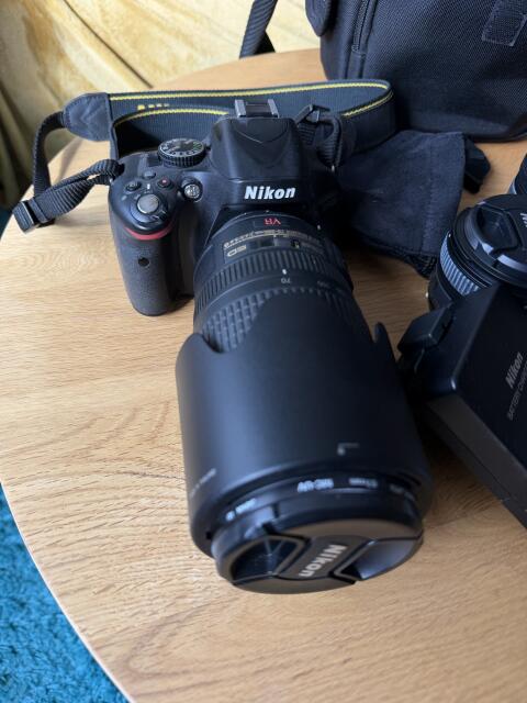 Nikon D5100 Spiegelreflex-Digitalkamera, 3 Objektive