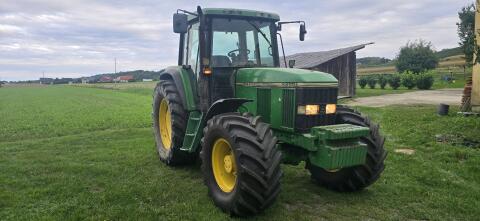 John Deere 6800