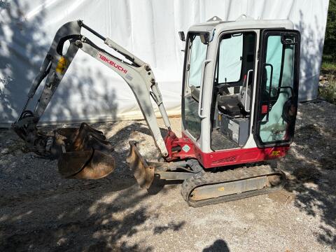 Takeuchi TB 216 Powertilt
