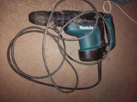 Makita HR 4011C
