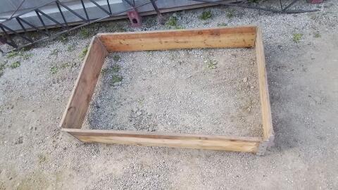 Palettenrahmen für Hochbeet