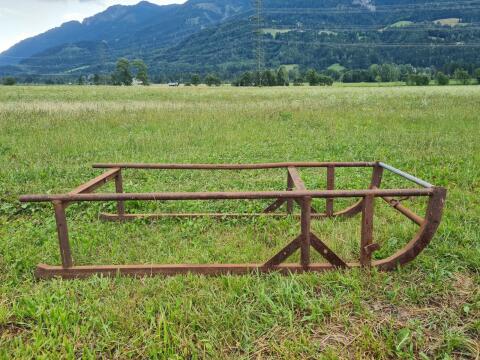 Massiver Pferdeschlitten