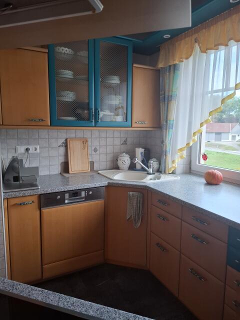 Küchenverkauf mit Geräten
