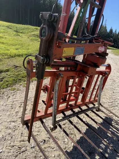 Kuhn Siloblockschneider B 1201
