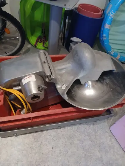Tischkutter und 30 l Kutter