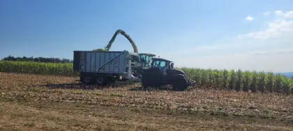 Fliegl Abschieber Verleih. Mulde ist auch im Verleih.