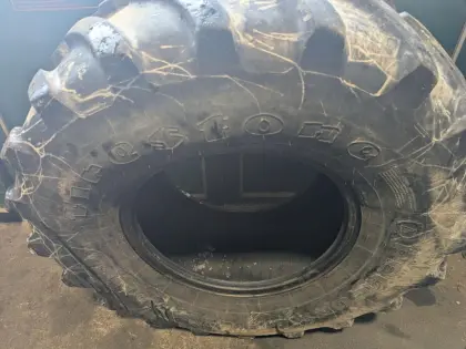 Verkaufe Reifen 540/65R24 Firestone Performer