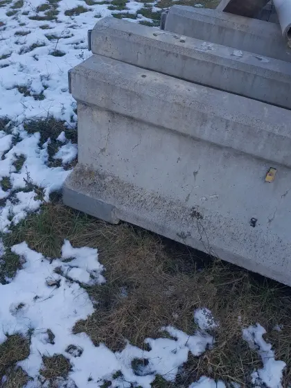 Betonleitwände