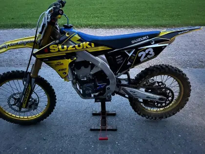Verkaufe Suzuki RMZ 450