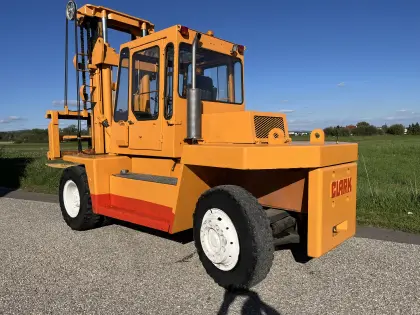 CLARK 12 t Gabelstapler