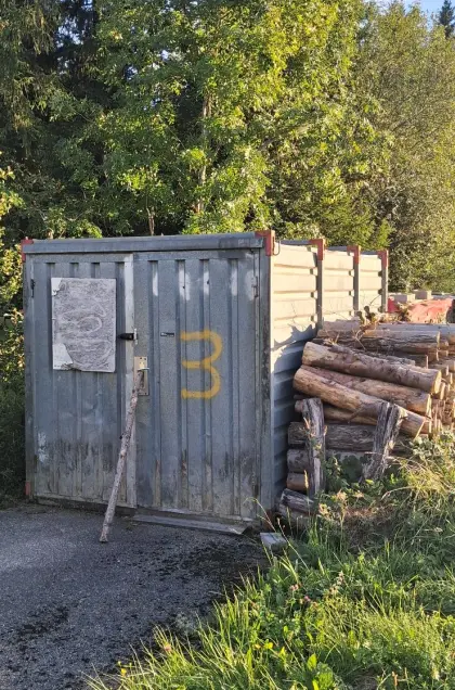 Container