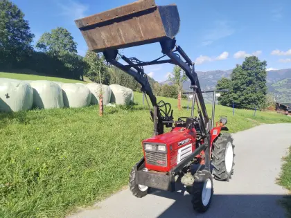 Kleintraktor Yanmar YM 1720