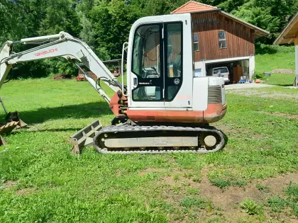 Bagger Takeuchi TB145