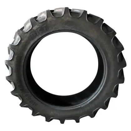 Suche gebrauchte Traktorreifen 13.6R38 bzw. 340/85R38