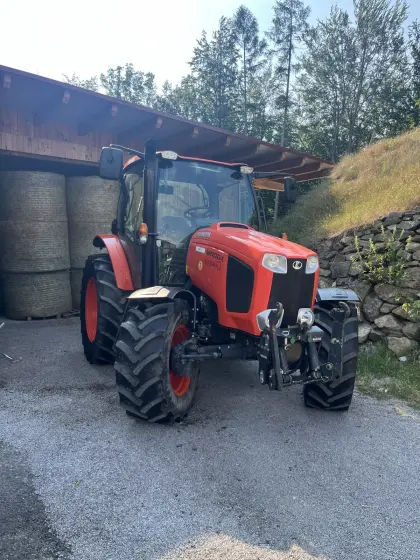 Kubota M110GX
