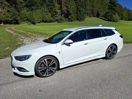 Opel Insignia Sports Tourer OPC Line