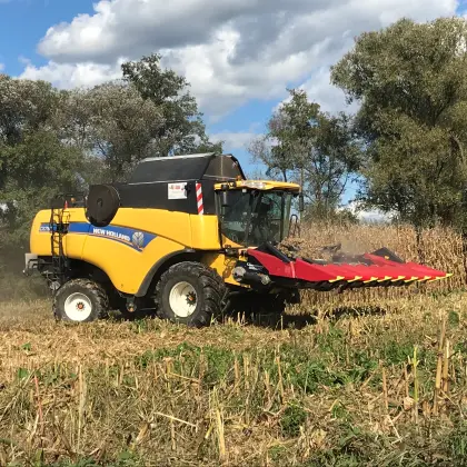 Diverse New Holland und Geringhoff Ersatzteile