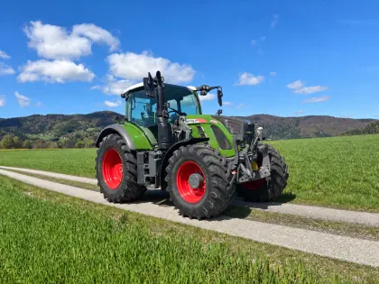 STOLL Frontladerkonsole für Fendt 700 Vario S4 – nahezu neu