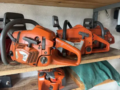 Mehrere Motorsägen von Husqvarna, Jonsered und Stihl zu verkaufen