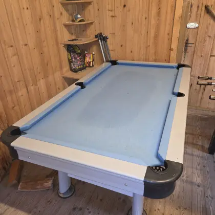 Outdoor-Billardtisch