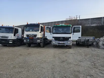 Mercedes Actros 4-Achs 3-Seiten-Kipper