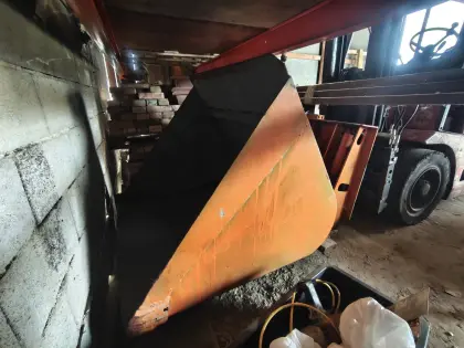 Massive Staplerschaufel, Kippschaufel